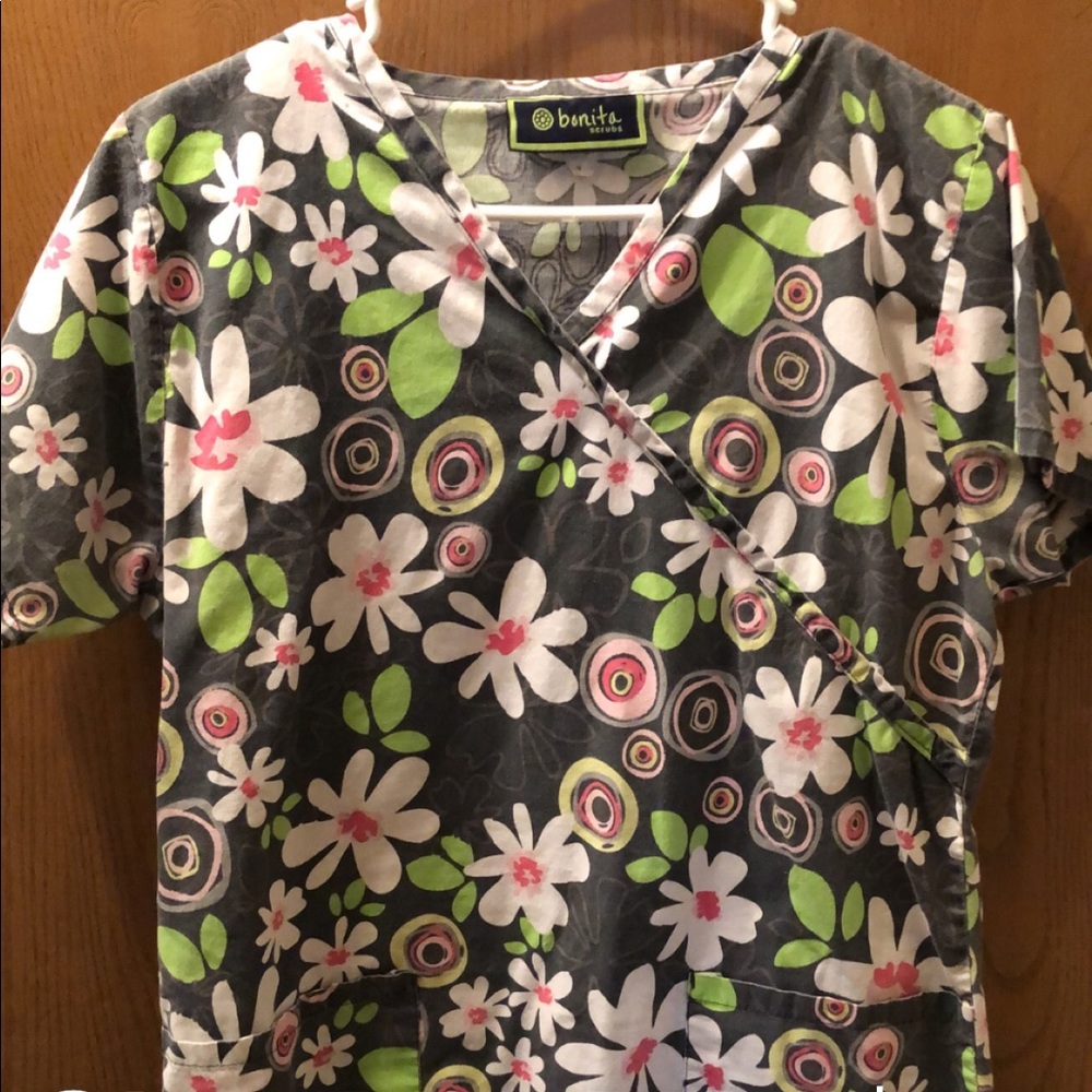 Flowers Scrub Top